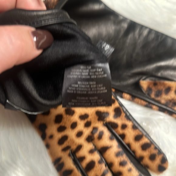 Gucci Leather and Calf Hair Animal Print Size 8 1/2 Gloves - Picture 8 of 10